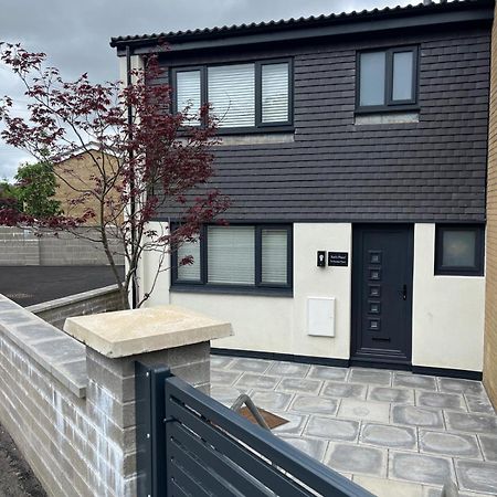 Uber Stylish 3 Bedroom Home Off Road Parking Near Town Centre And Bike Park Wales Мертир-Тидвилл Экстерьер фото